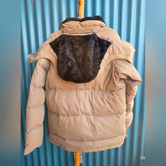 Columbia Men's Tan Puffer Jacket - Picture 12 of 14